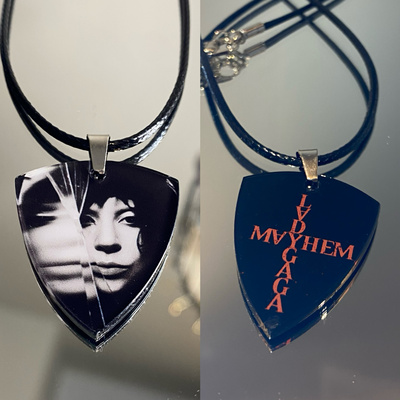 Lady Gaga Mayhem周边项链挂饰专辑封面歌词亚克力吉他拨片配饰