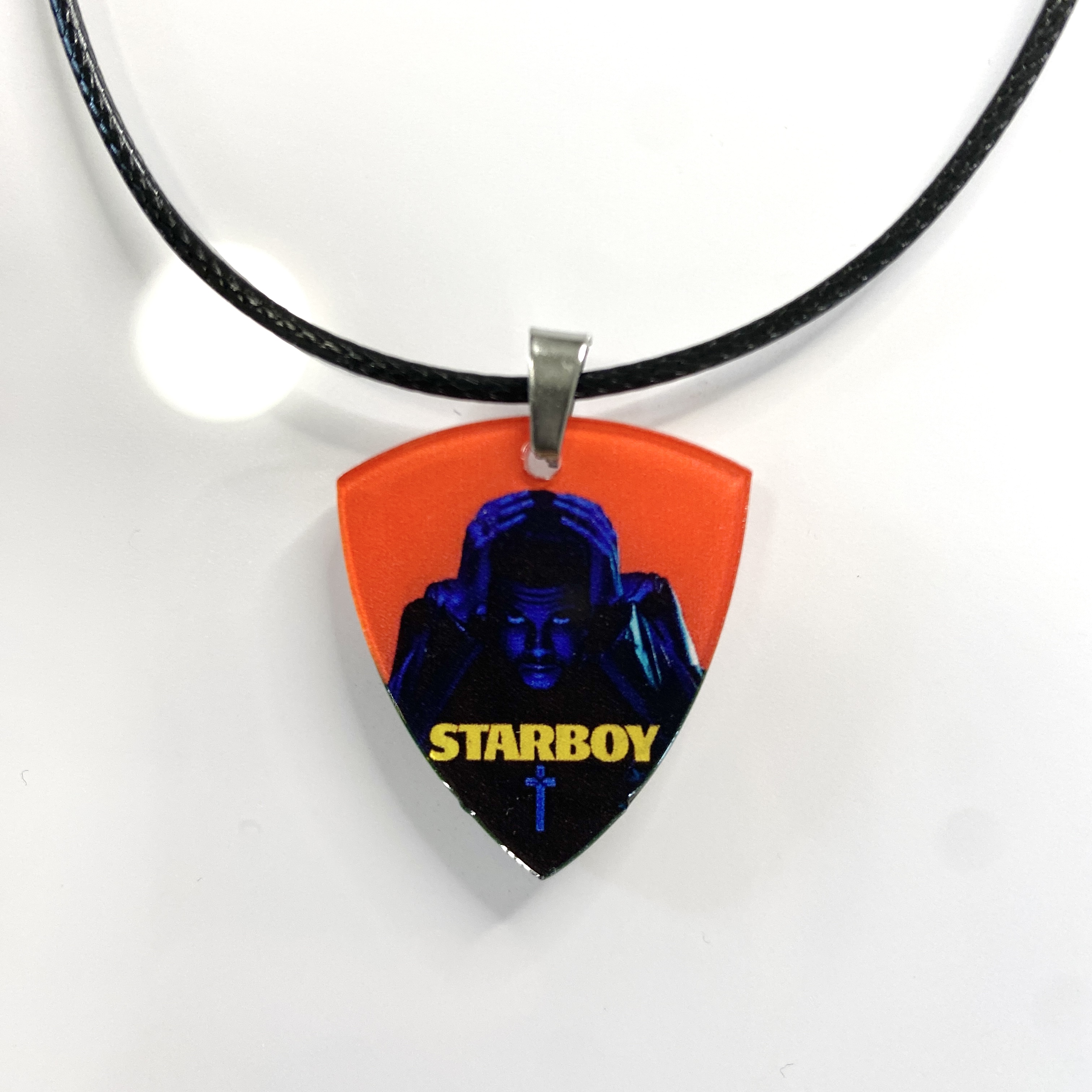 The Weeknd盆栽哥威肯周边吉他拨片Starboy唱片配饰专辑徽章挂饰