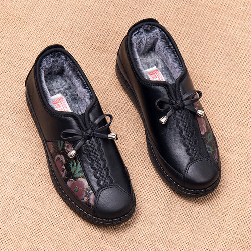 老北京布鞋女冬季老人鞋软底防滑中老年妈妈平底鞋老太太奶奶鞋