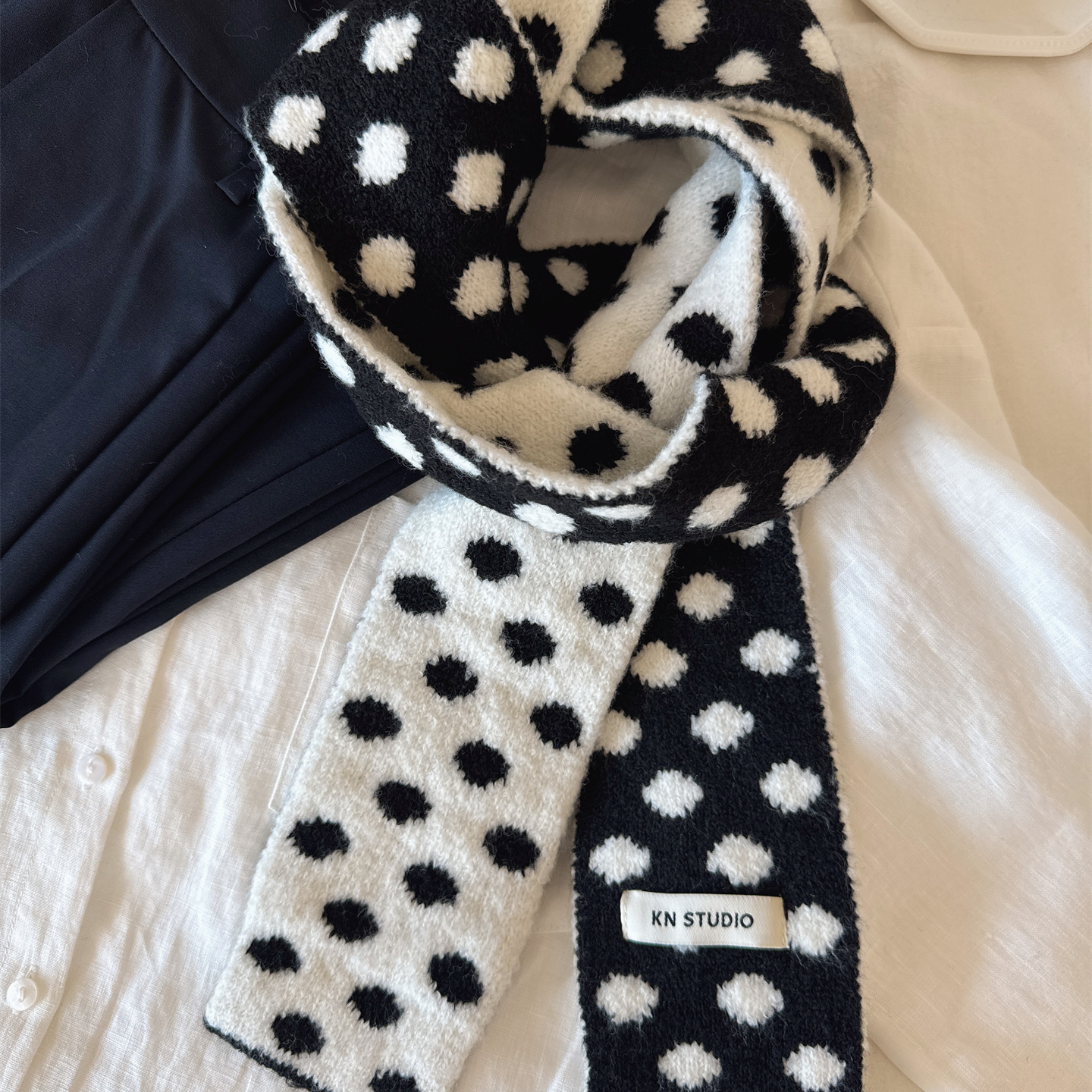 秋冬新款黑白波点韩版学生长条围巾围脖简约款百搭保暖搭配多功能