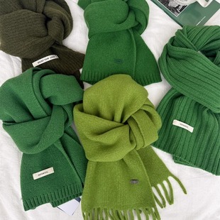 绿色系深林绿柔软围巾女冬季保暖百搭针织围脖