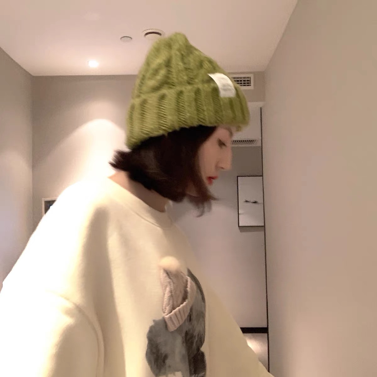 绿色冬季保暖针织宽松毛线帽子