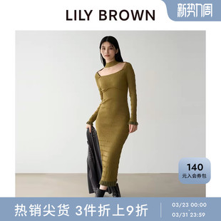 收腰连衣裙LWNO245097 镂空方领褶皱修身 LILY BROWN秋冬款