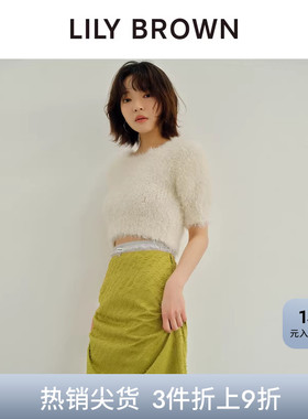 LILY BROWN秋冬款 可爱毛绒短款圆领修身针织衫LWNT244040