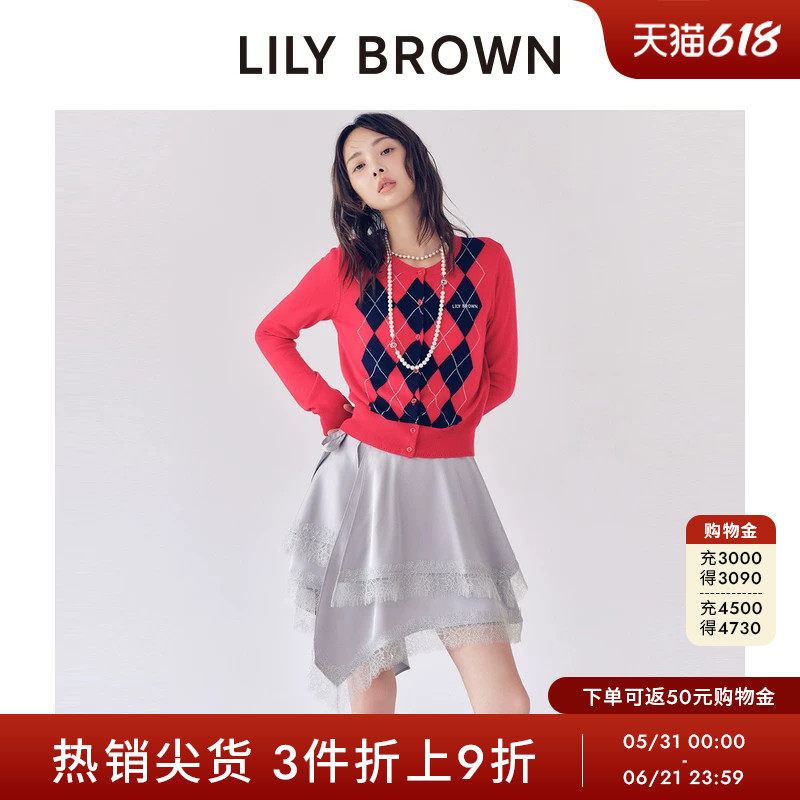 LILY BROWN秋冬款高腰不规则蕾丝拼接缎面半身裙LWFS255115