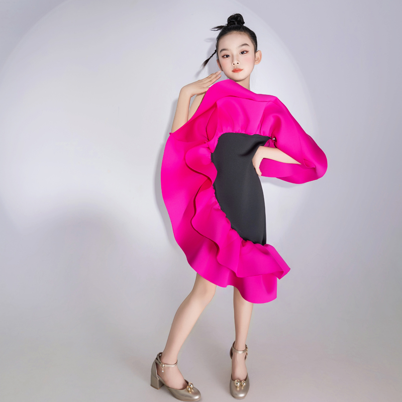 儿童多巴胺T台走秀潮服糖果色甜酷风PK赛个性玫红模特拍摄表演服