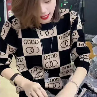 秋冬女 2025烫钻毛衣女棋盘格宽松圆领显瘦针织衫 下单立减50元