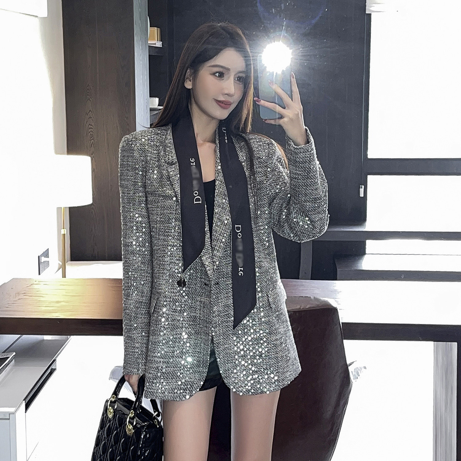 法式重工财阀千金名媛复古亮片小香风外套女2025领带垫肩灰色西装,女装/女士精品,西装,淘宝优惠券,粉丝福利购,淘宝优惠卷