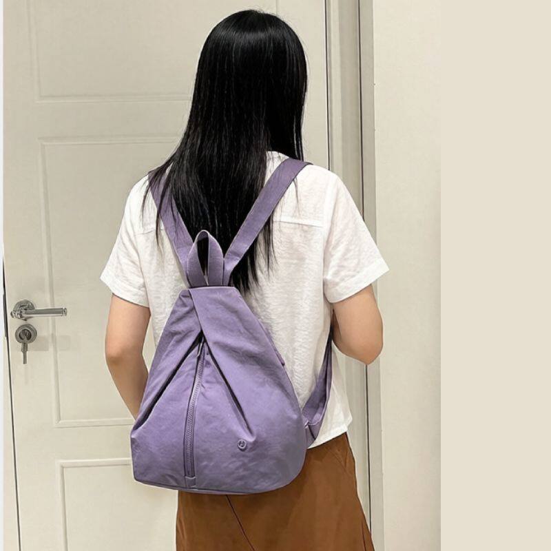 非主流三角形小巧便携双肩游玩包内置二侧水瓶位男女双肩IPAD伞包