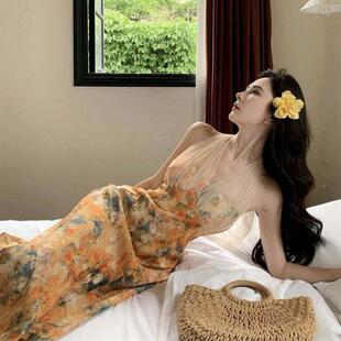 初恋长裙温柔收腰a字裙0 修身 0法式 油画印花露背挂脖连衣裙女夏季