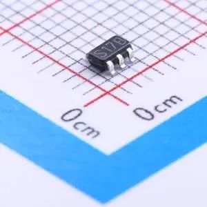 电荷泵 LM2767M5/NOPB LM2767M5/NOPB SOT-23-5 电荷泵 全新原装