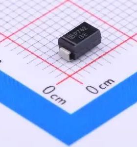 SMAJ220A/TR13 SMA(DO-214AC) 静电和浪涌保护(TVS/ESD) 全新原装