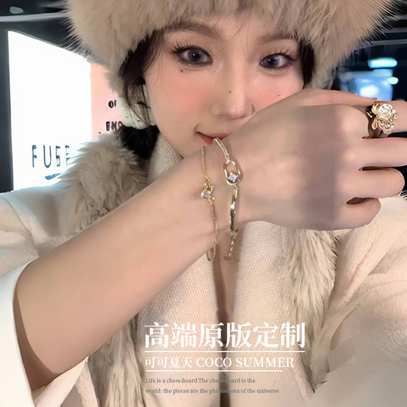 莫桑钻手镯轻奢小众精致高颜值