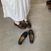 百搭复古英伦风褶皱小皮鞋 四季 亮面油蜡PU皮一脚蹬乐福鞋 早秋时尚