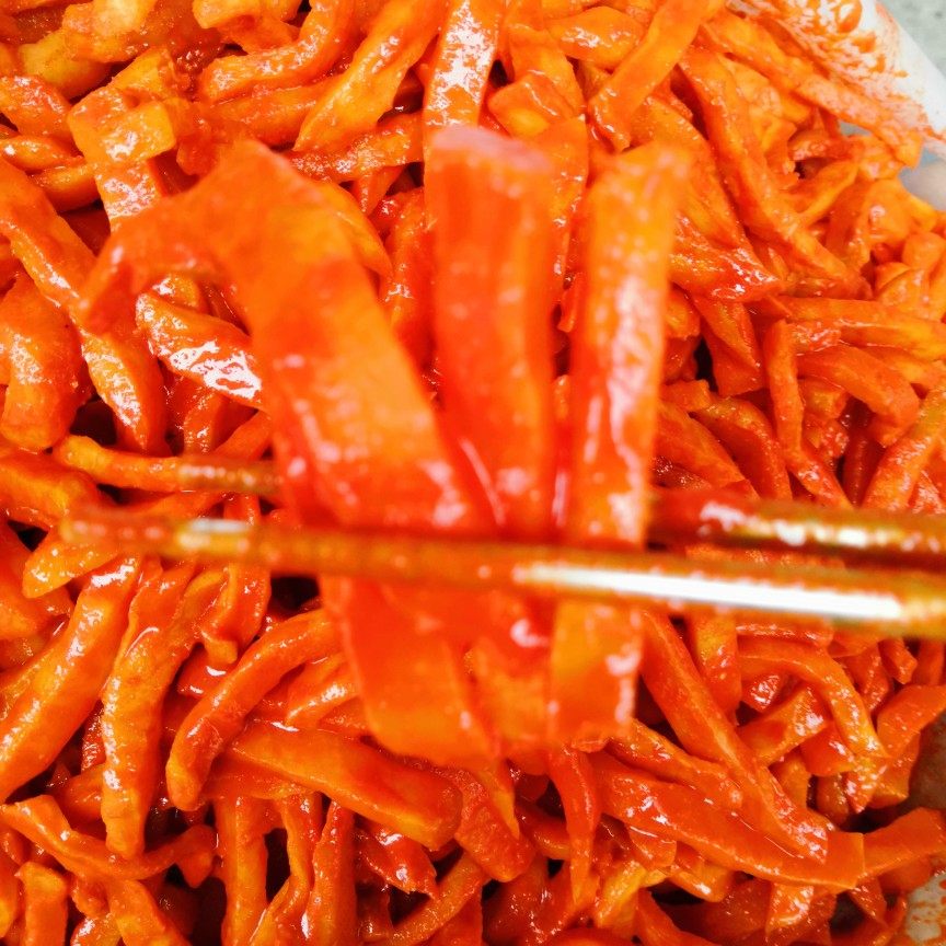 贵州特产黔西麻辣脆黔西甘家庄麻辣脆贵州麻辣脆做麻辣脆的大头菜