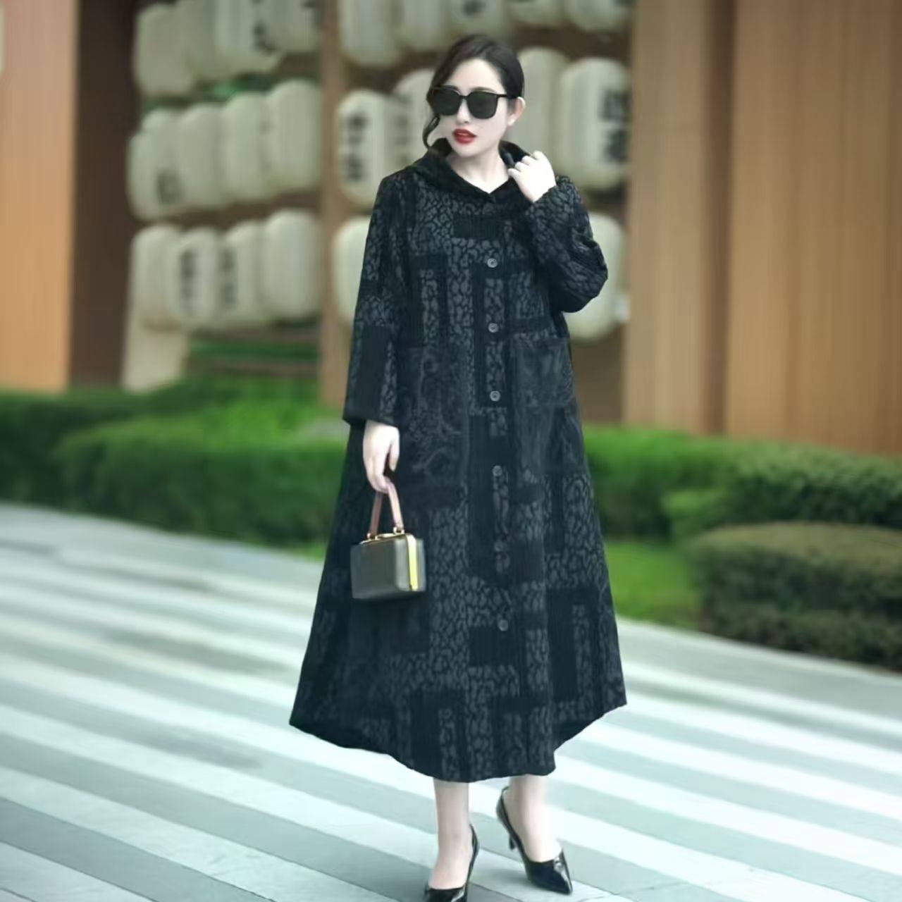 高端复古外套提花连帽风衣新款民族风秋冬款女装妈妈洋气大衣女