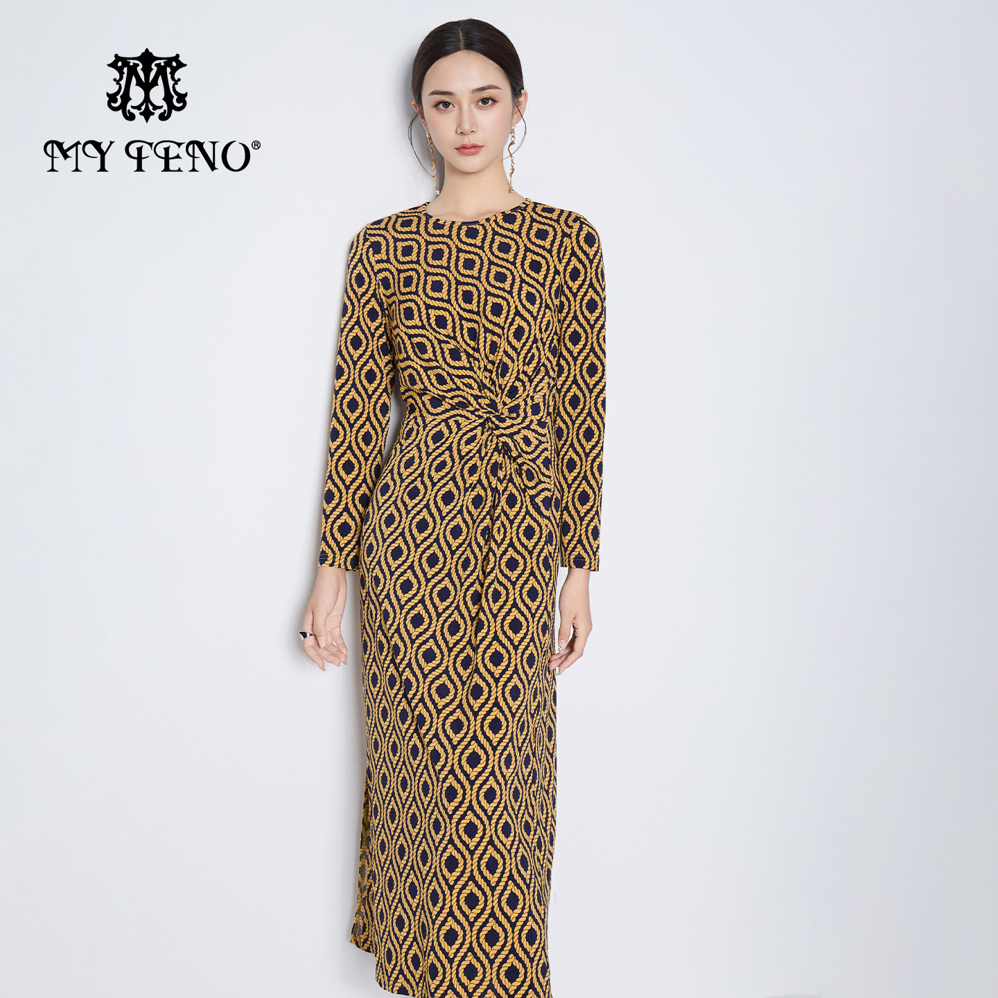 马天奴黄色印花圆领修身连衣裙