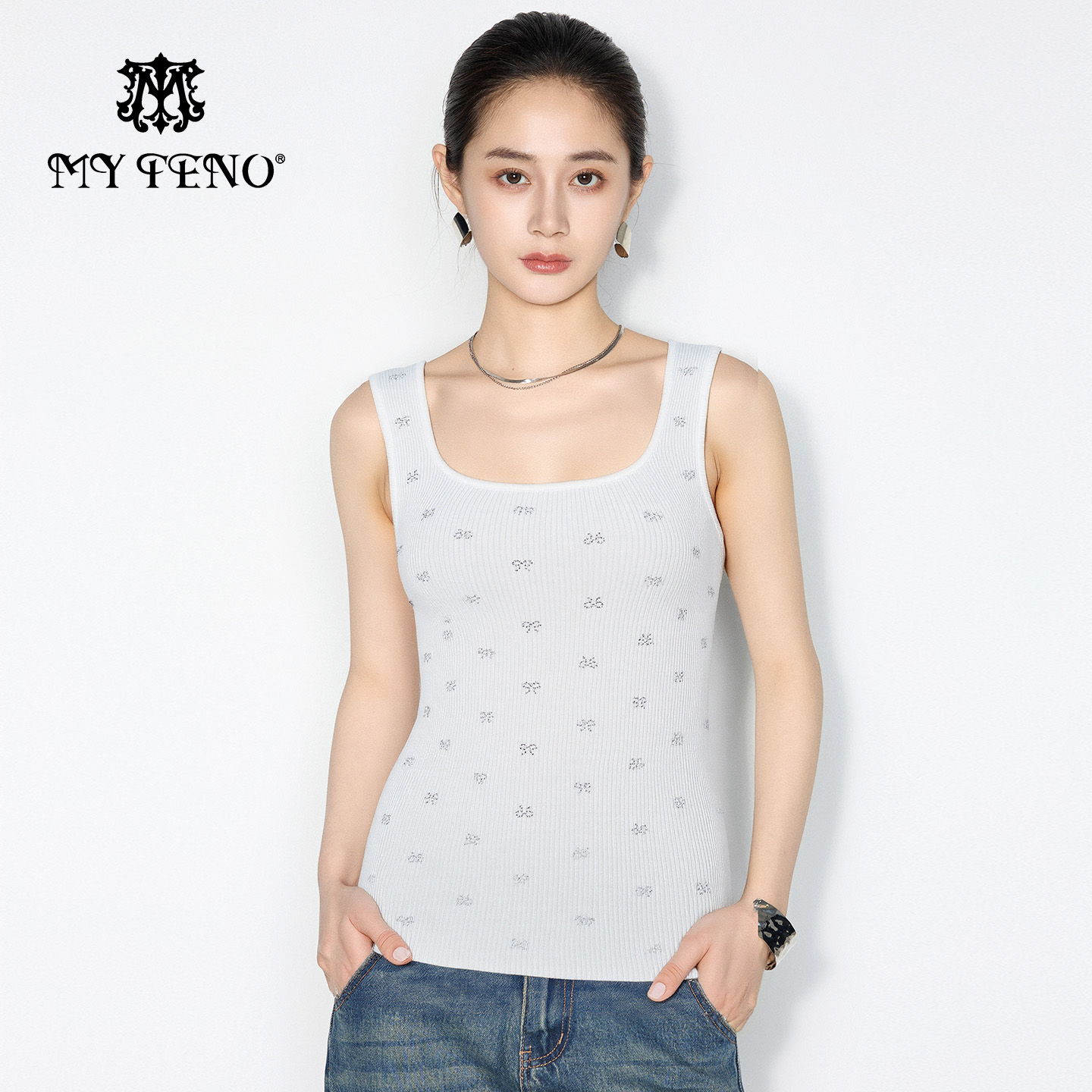 马天奴纯色烫钻修身针织背心