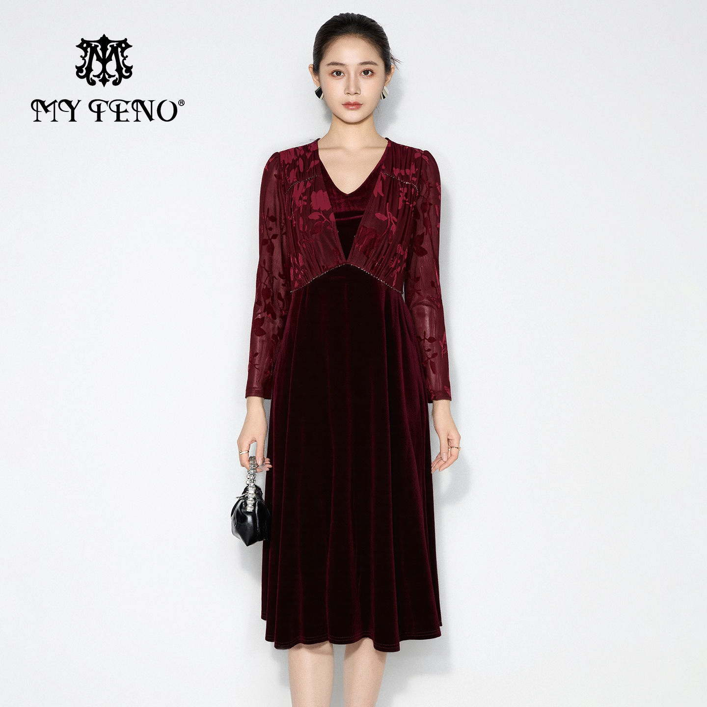 马天奴丝绒印花拼接钉珠连衣裙