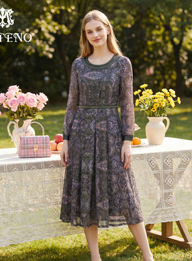 马天奴2026春夏新款绿色钉珠圆领印花网纱连衣裙子收腰长袖气质女