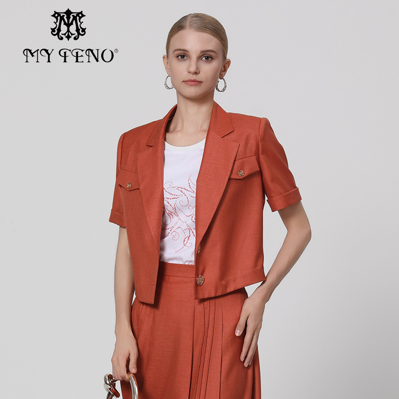 马天奴橘色翻领短袖短款西装
