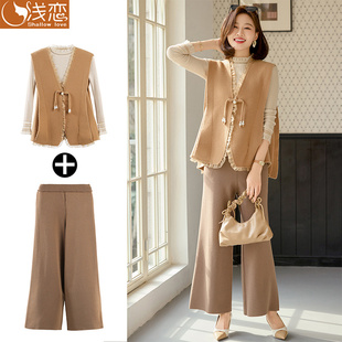 妈妈洋气高贵针织上衣中年女春秋装新中式马甲中老年长袖三件套装