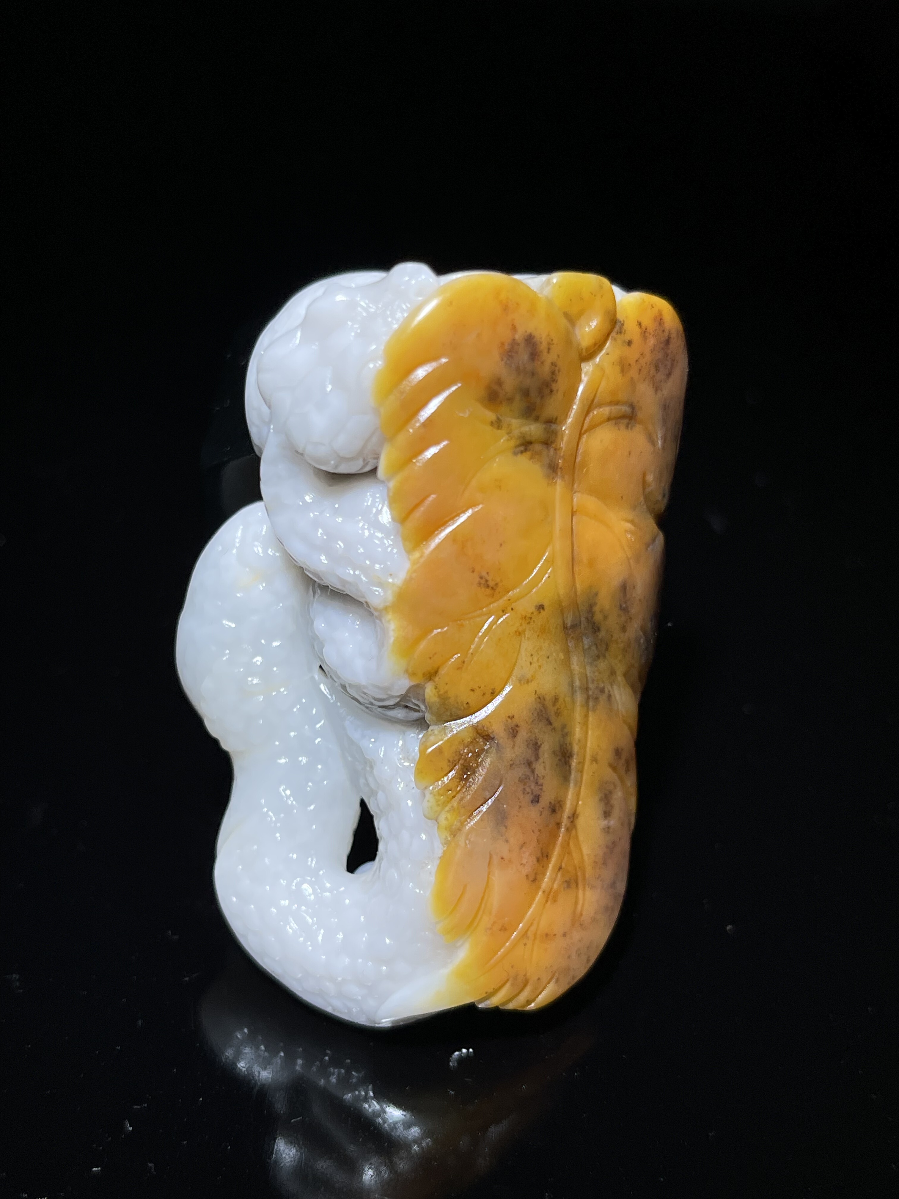 新疆和田玉籽料蛇挂件吊坠苏工精雕男女款