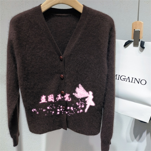 曼娅奴2025冬款羊毛开衫