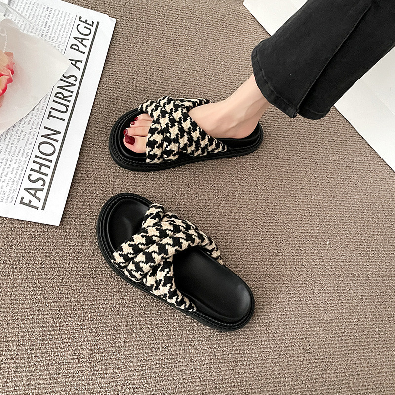 厚底网红拖鞋女夏外穿时尚ins风超火2025年新款休闲一字防滑凉拖