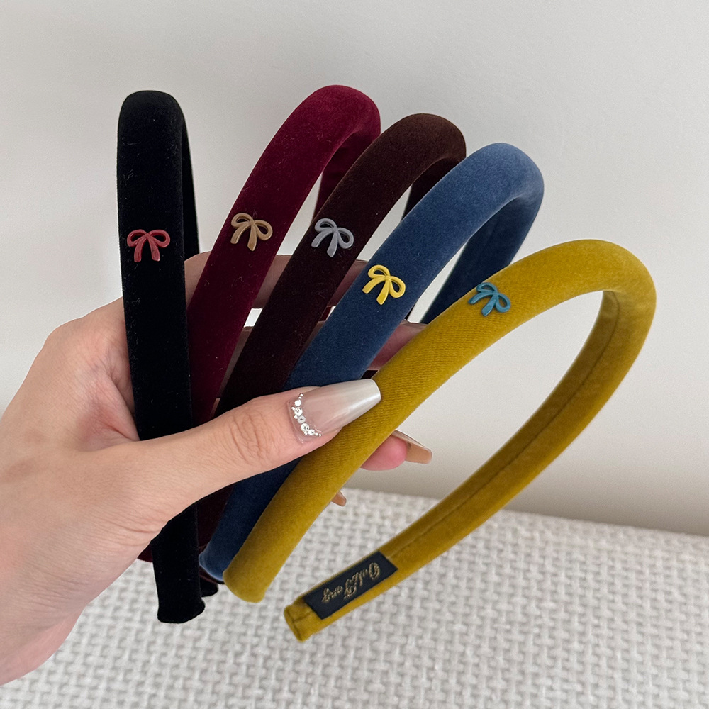 早秋复古高级感丝绒港风蝴蝶结细头箍2025新款显脸小百搭高级