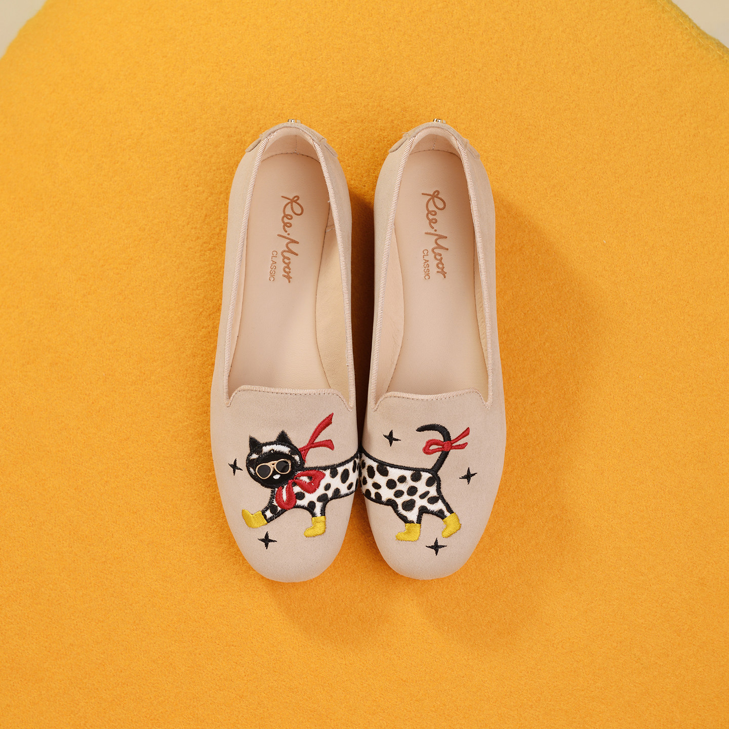 REEMOOR睿慕2025秋季新款刺绣卡通乐福鞋粗跟平底鞋浅口单