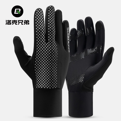 透气舒适  减震