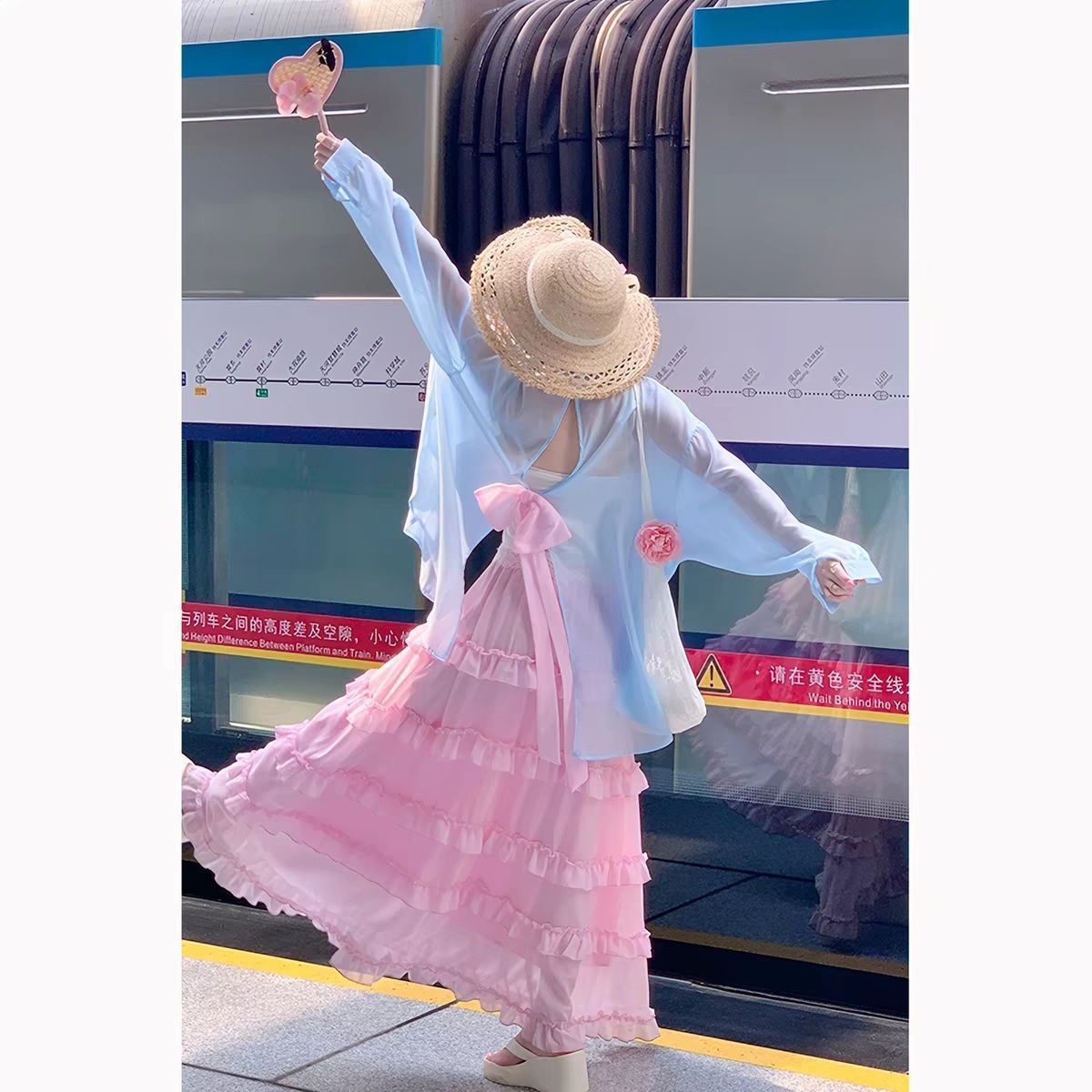 蓝色蝴蝶结防晒衬衫外套女春夏韩系少女风减龄宽松绝美上衣