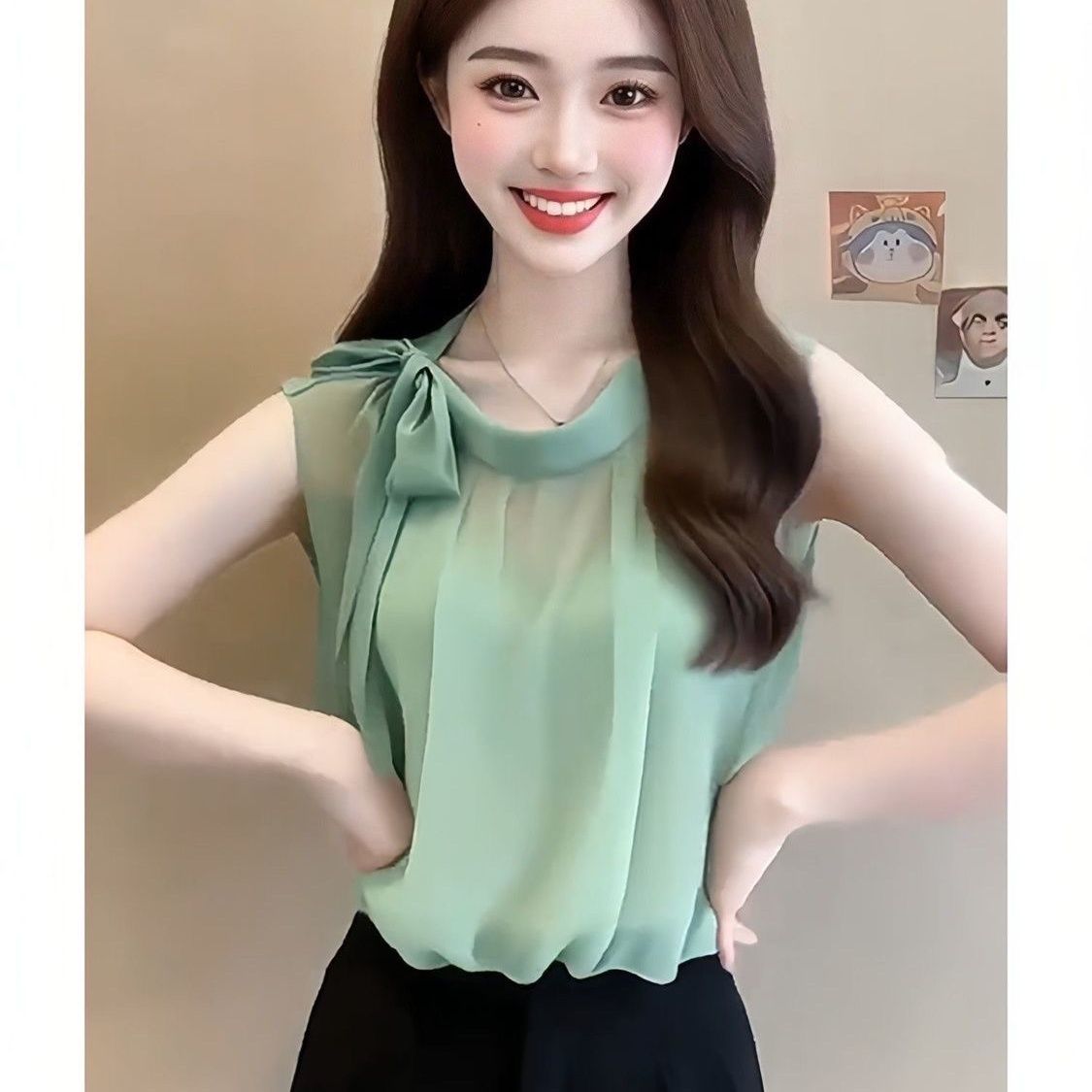 绿色蝴蝶结绑带背心衬衫女款2026夏季设计感小众显瘦气质雪纺上衣