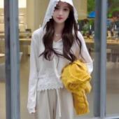 减龄洋气上衣 女秋冬轻奢高级感时尚 白色蕾丝连帽针织衫 内搭打底衫