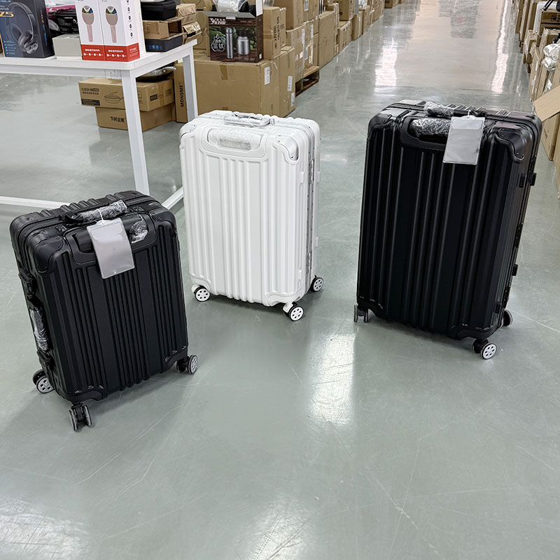 原单正品！20寸/24寸/26寸高品质商旅行李箱静音万向轮密码拉杆箱