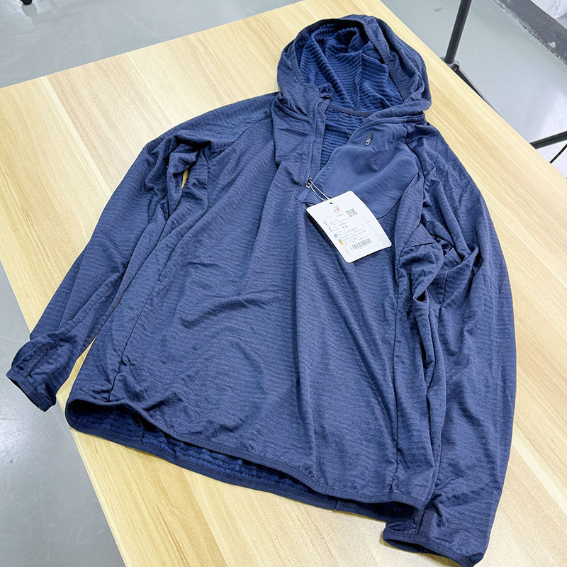 秋冬格纹P绒高弹速干运动卫衣男