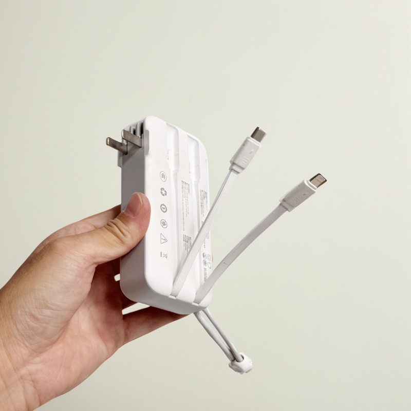 自带线22.5W+PD20W3C认证闪充