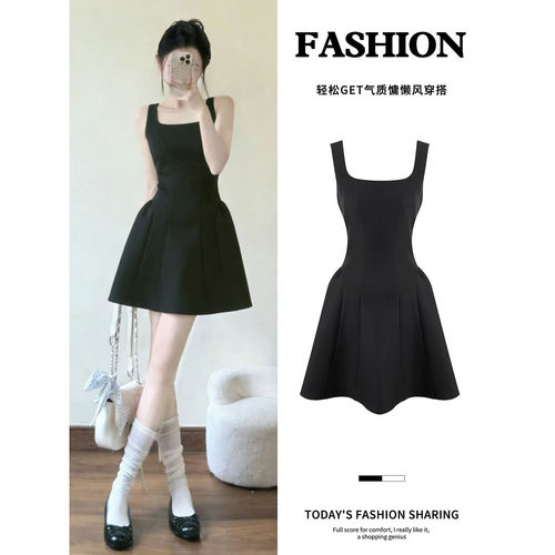 黑色吊带无袖连衣裙女夏日绝美漂亮小裙子a字短裙初夏季韩系穿搭