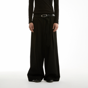 休闲裤 领带袢腰挂设计阔型直筒黑色西裤 2024AW FUNKYFUN