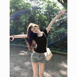 纯欲白色短袖正肩t恤女夏季棉质新款修身显瘦短款u领百搭上衣潮流