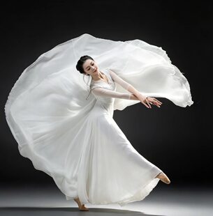 大梦归白色半身裙超仙飘逸仙女裙冬天里的雪演出服1080度大摆裙女