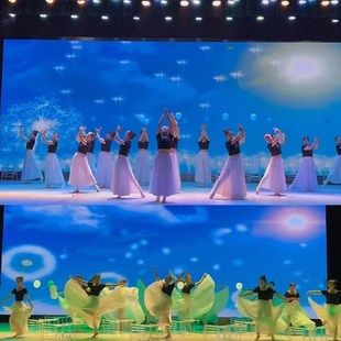 一路生花舞蹈服装教师演出服720度双层大摆裙白色大学生毕业表演