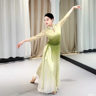 寻茶舞蹈服装入画江南古典舞演出服青花瓷油纸伞中国舞练功表演服