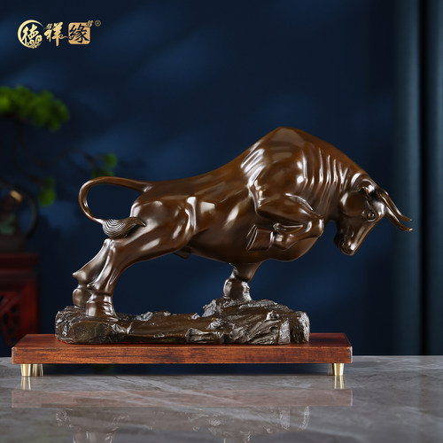 纯铜开拓牛客厅公司开业礼品