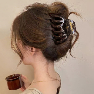 复古高级感中号南瓜抓夹女2025新款精致饱满后脑勺半扎发饰鲨鱼夹