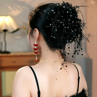 韩式港风流苏抓夹女高级感大号珠珠羽毛发夹鲨鱼夹蓬松高颅顶头饰
