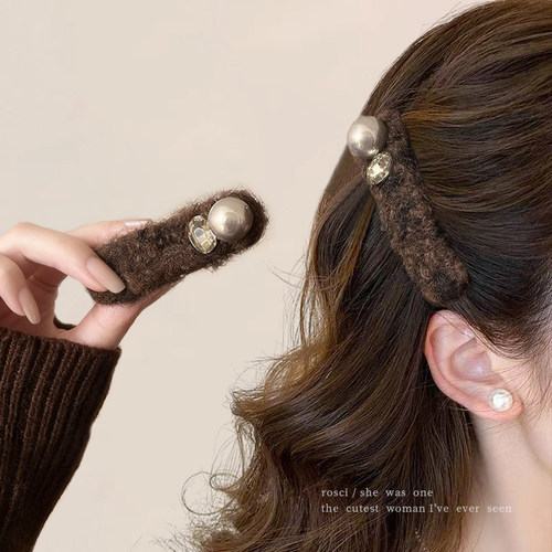 复古咖色毛绒珍珠发夹女高级感刘海侧边碎发夹一字掰掰夹秋冬发饰