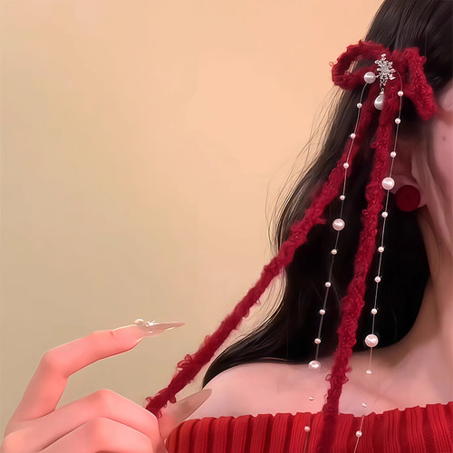 冬季氛围感新年红色毛绒蝴蝶结发夹女雪花珍珠长流苏鸭嘴夹子发饰