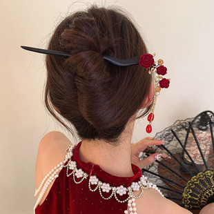 红色发簪新中式高级感流苏步摇秋冬中国风盘发器过年发钗新年簪子